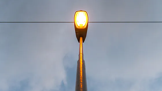 Natriumdampf-Entladungslampe als Straßenbeleuchtung